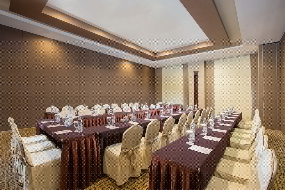 Oakwood Hotel and Apartments Taman Mini Jakarta 45/57