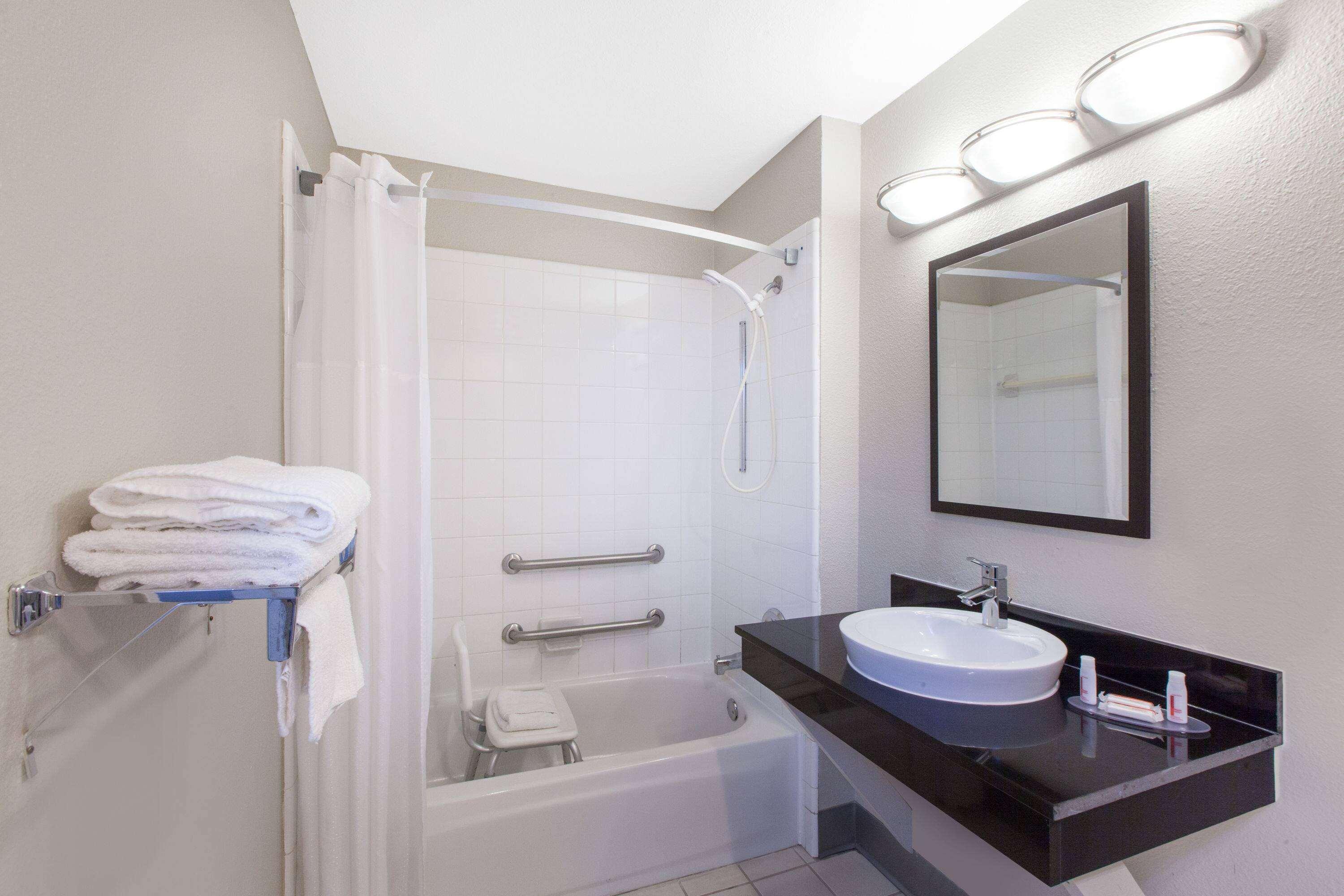 Days Inn Ennis 23/26