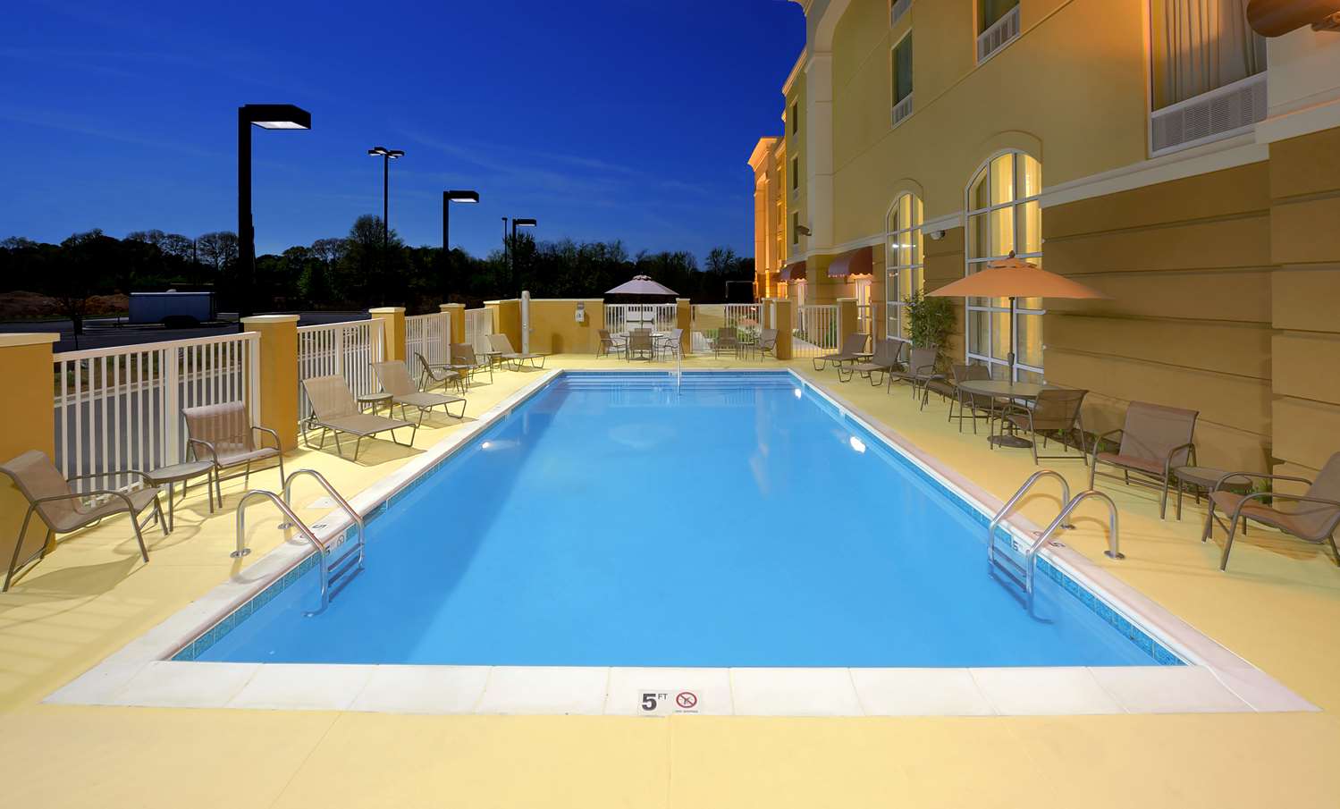 Hampton Inn And Suites Scottsboro 29/44