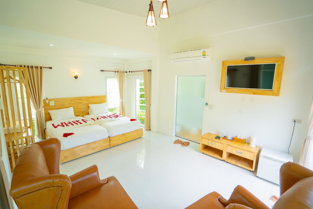 The White House Boutique Chiangrai 23/62