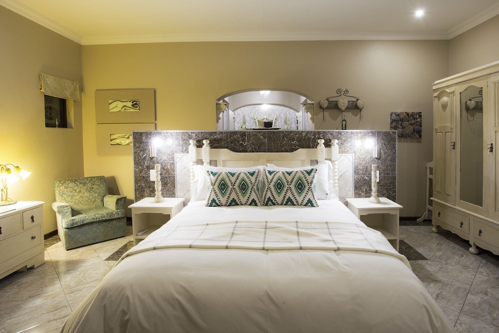 The Royal Palm Bed and Breakfast 6/36