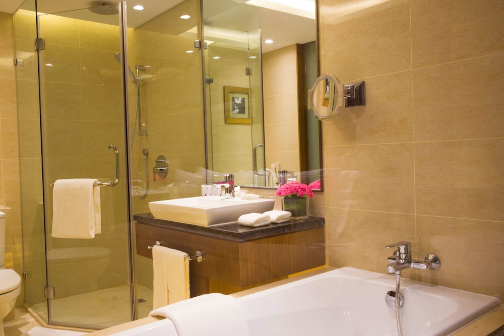 Grand Mercure Beijing Central 51/52