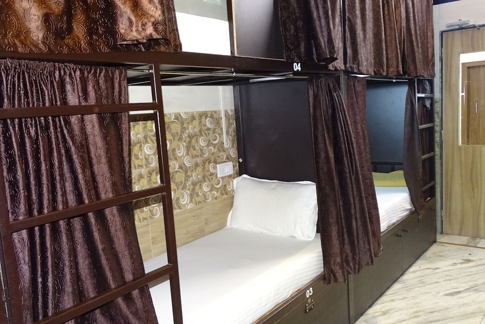 Sunshine Hostels 12/18