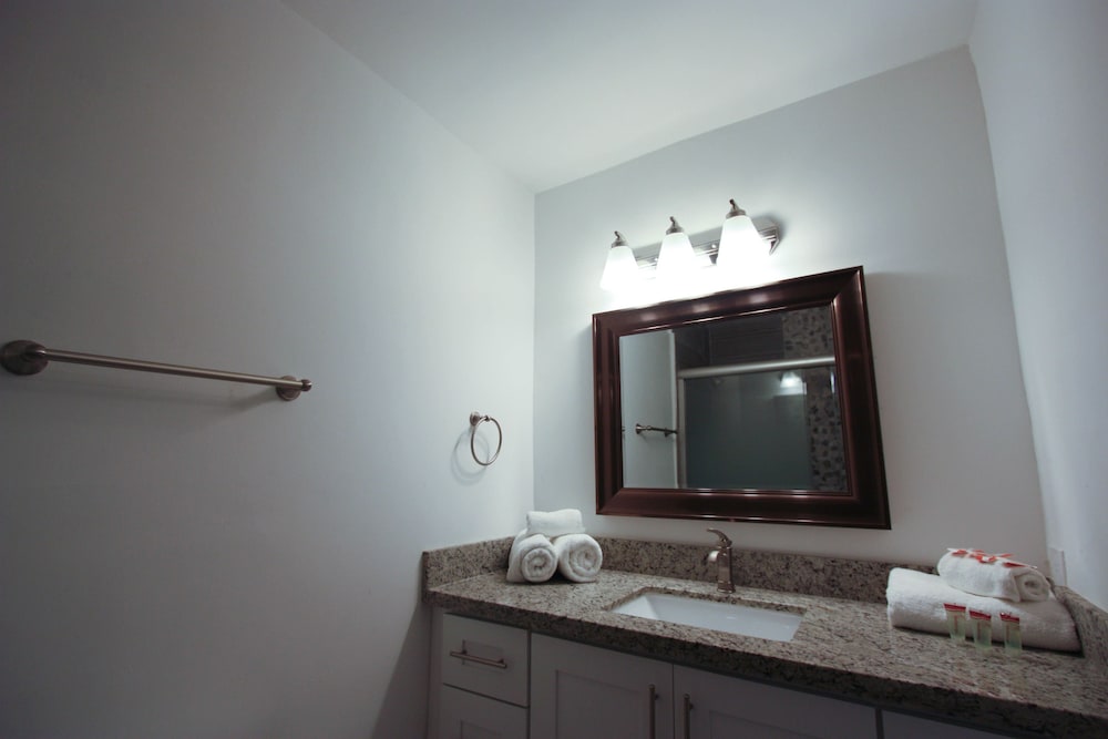 Sunny Isles Apartments 23/73