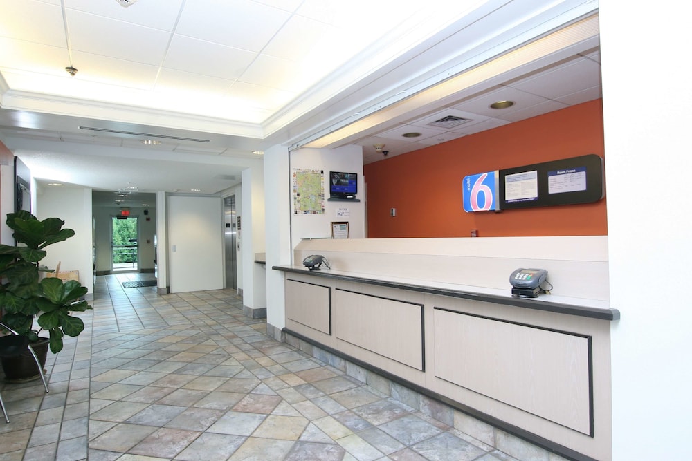 Motel6 Colchester VT - Burlington 7/45