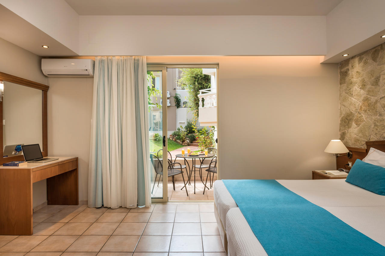 Elotis Suites 18/39