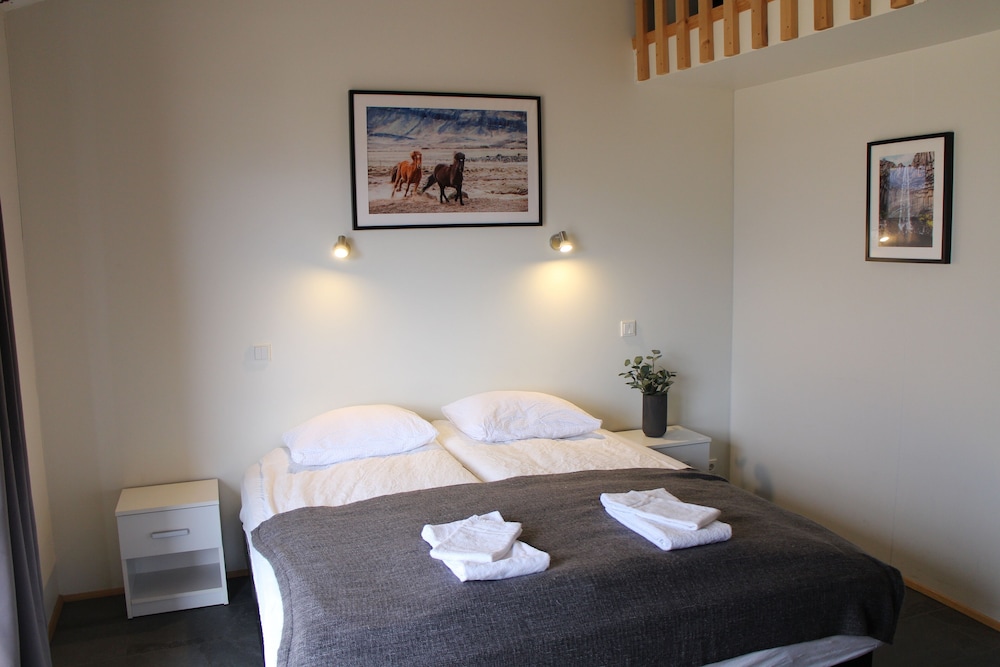 Hotel A 11/50