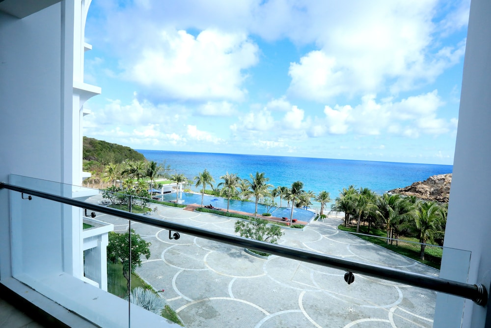 Orson Hotel and Resort Con Dao 2/50