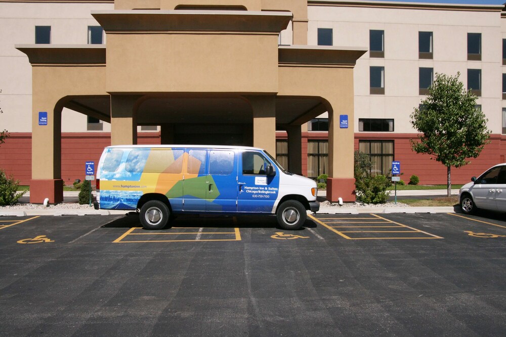 Hampton Inn Suites Bolingbrook 6/48