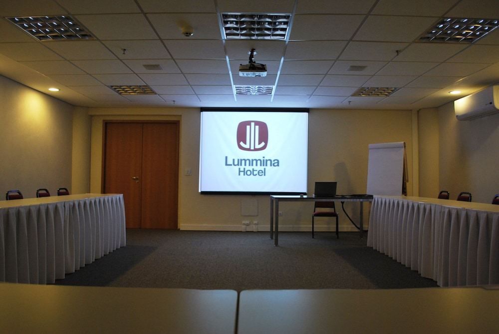 Lummina Hotel 37/42