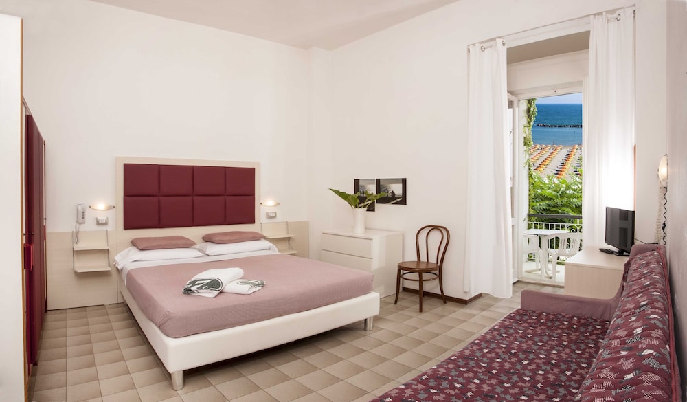 Hotel Giovanna Regina 5/34