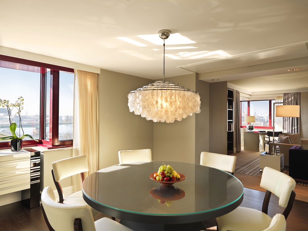 Hyatt Regency Cologne 38/72
