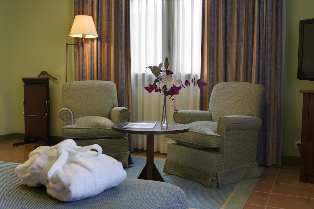 Parador De Cangas De Onis 49/73