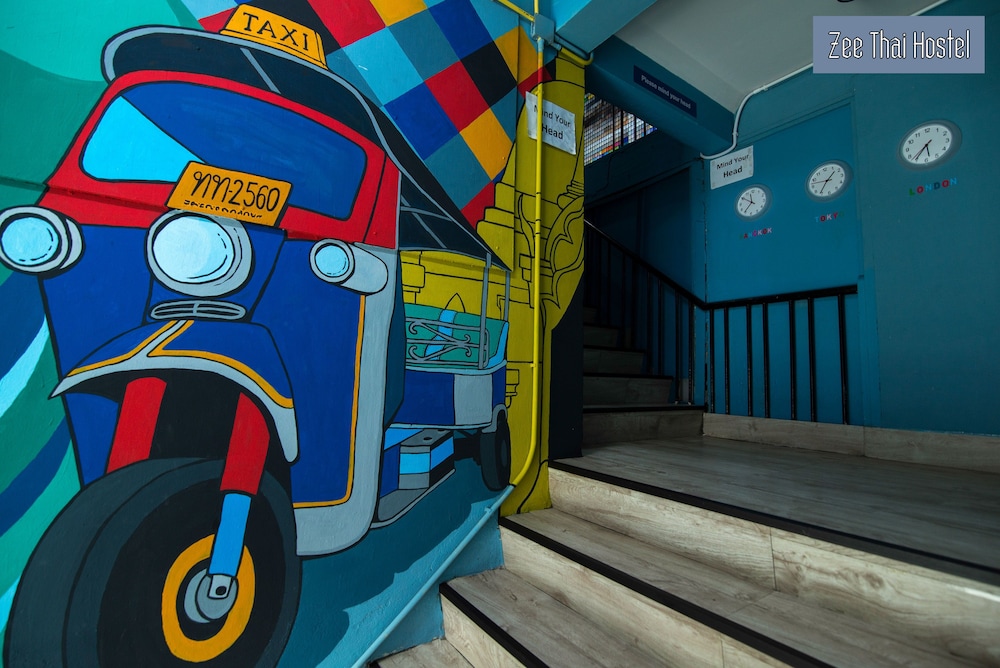Zee Thai Hostel (Thaitone Hostel) 66/69