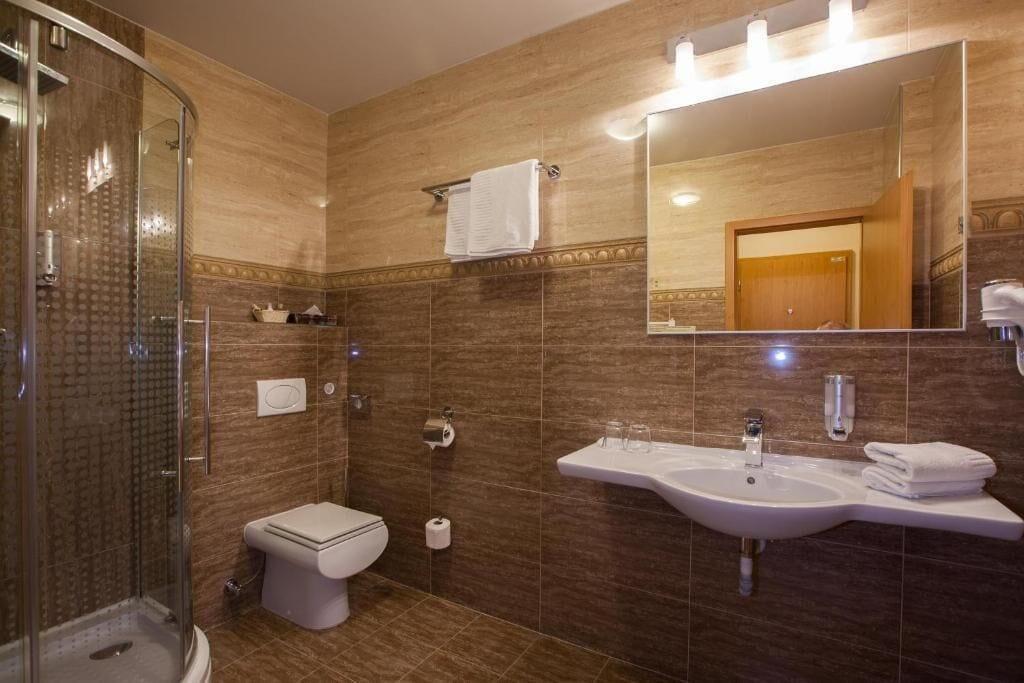 Galant Mikulov Hotel 56/58