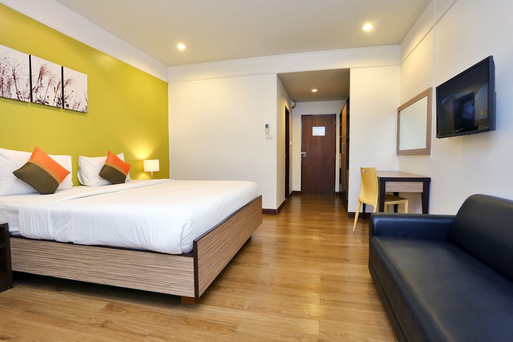 Pattra Mansion by AKSARA Collection 25/66