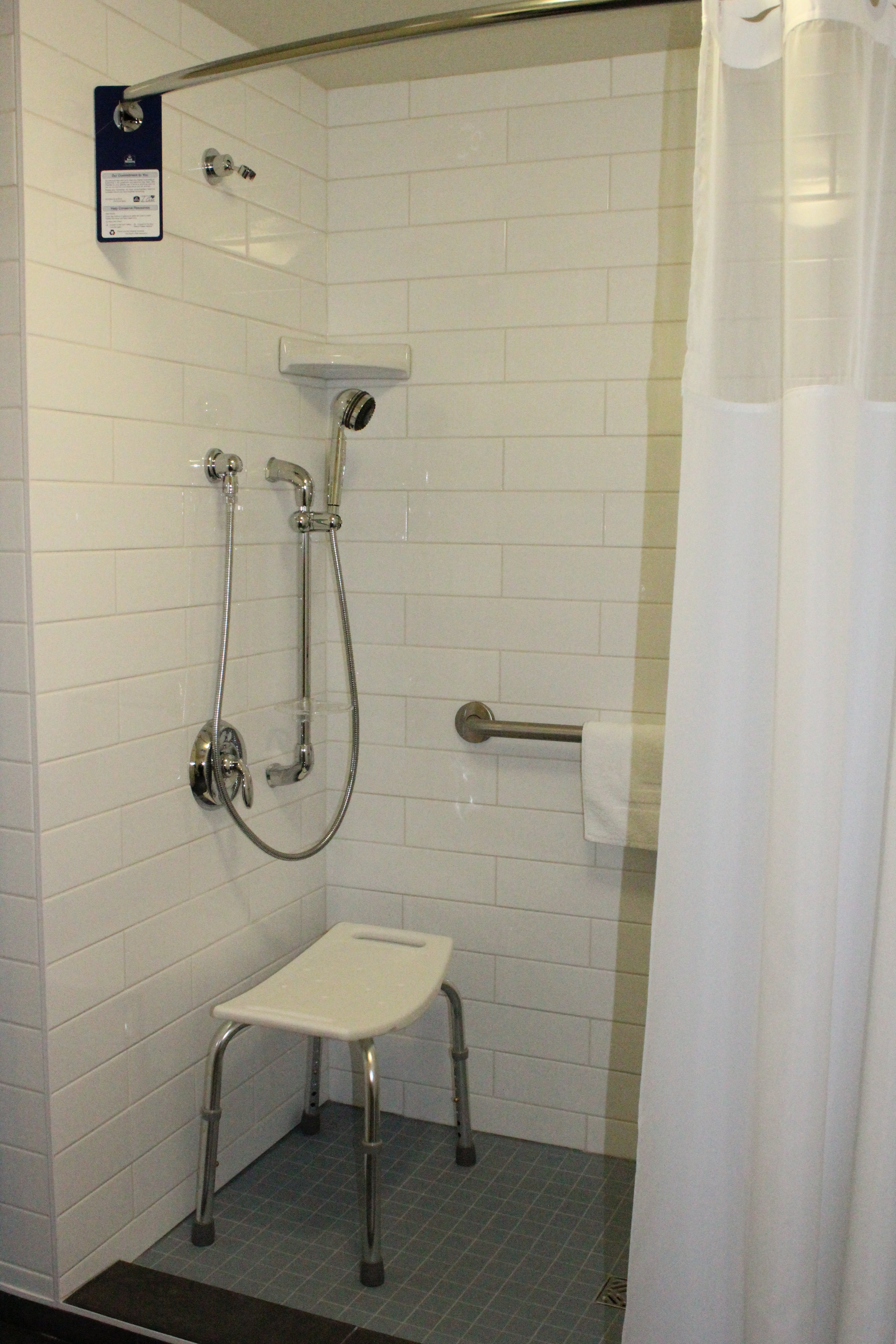 Best Western Thompson Hotel Suites 42/43