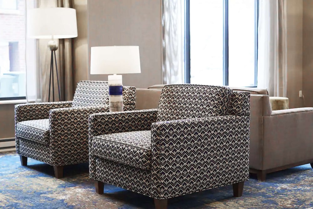 Hilton Garden Inn Minneapolis University Area 17/54