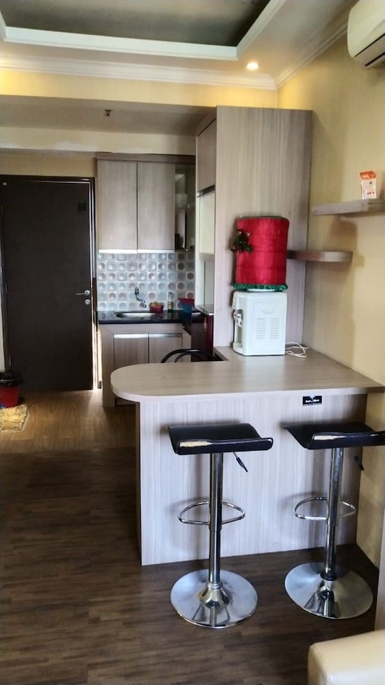 The Suites Metro Apartment Desta Farispro 35/37