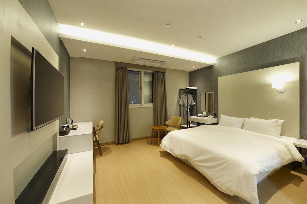 STANDARD, DOUBLE BED