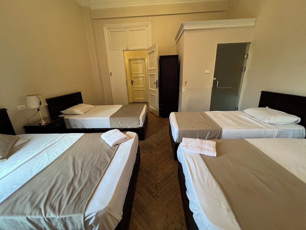 غرفة أساسية ثلاثية بثلاثة أسرّة، Traveler Apos S House Hotel 6/10