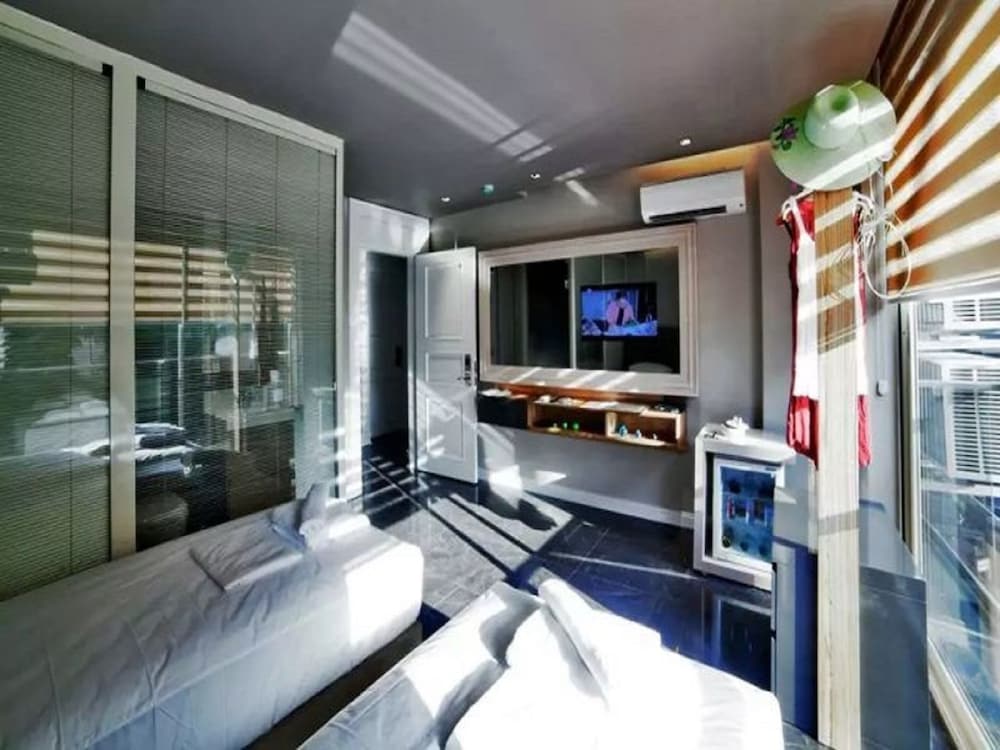 Upper House Hotel 42/55