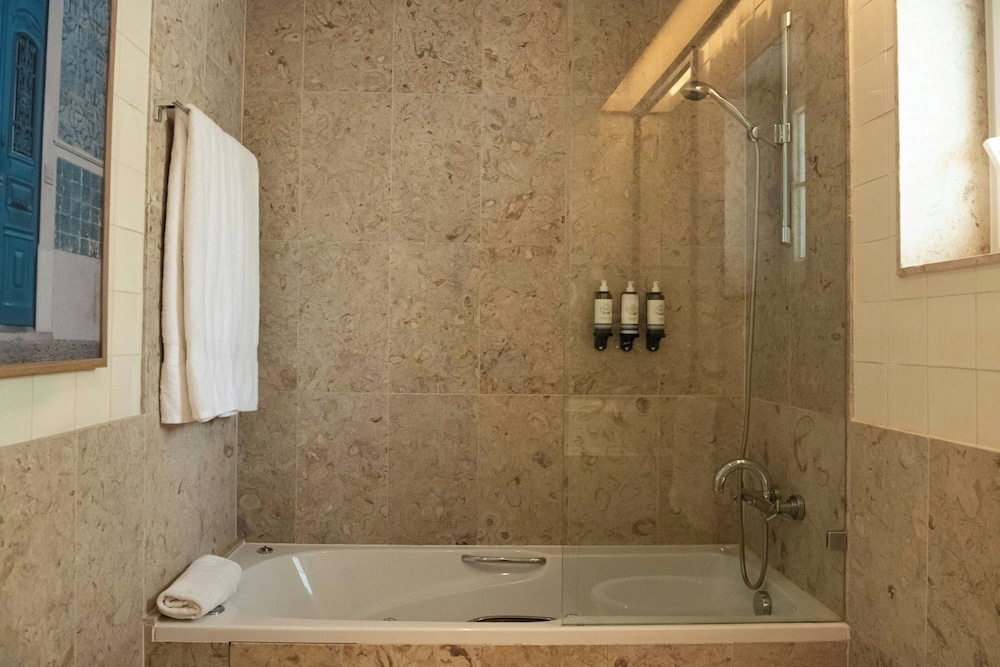 1 Bedroom, Elite, Double Bed 2/2