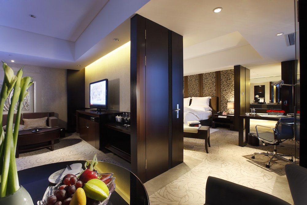 Nanyuan Universe Deluxe Hotel 5/69