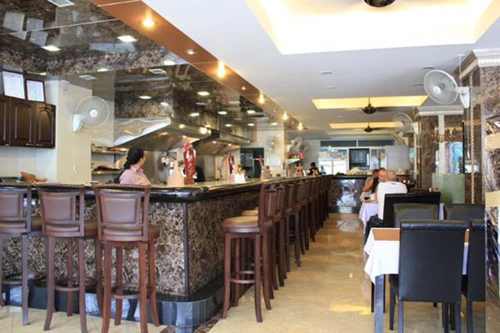 Maleez Lodge Hotel And Restaurant 45/52