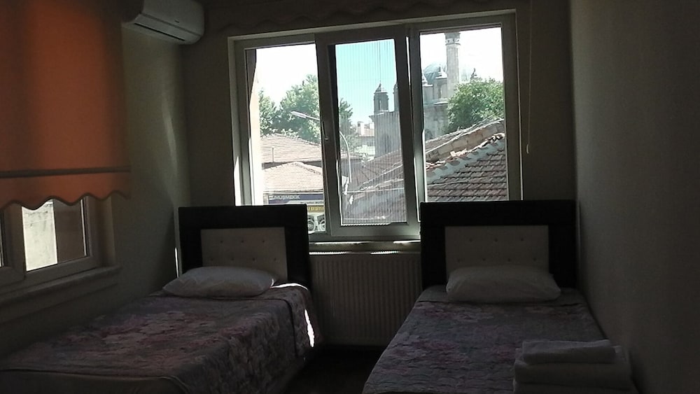 Mevlevi Hotel 33/50