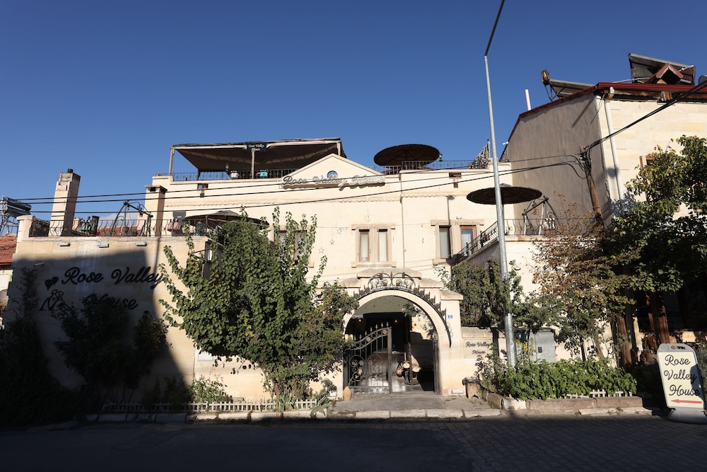 Rose Valley House 4/50