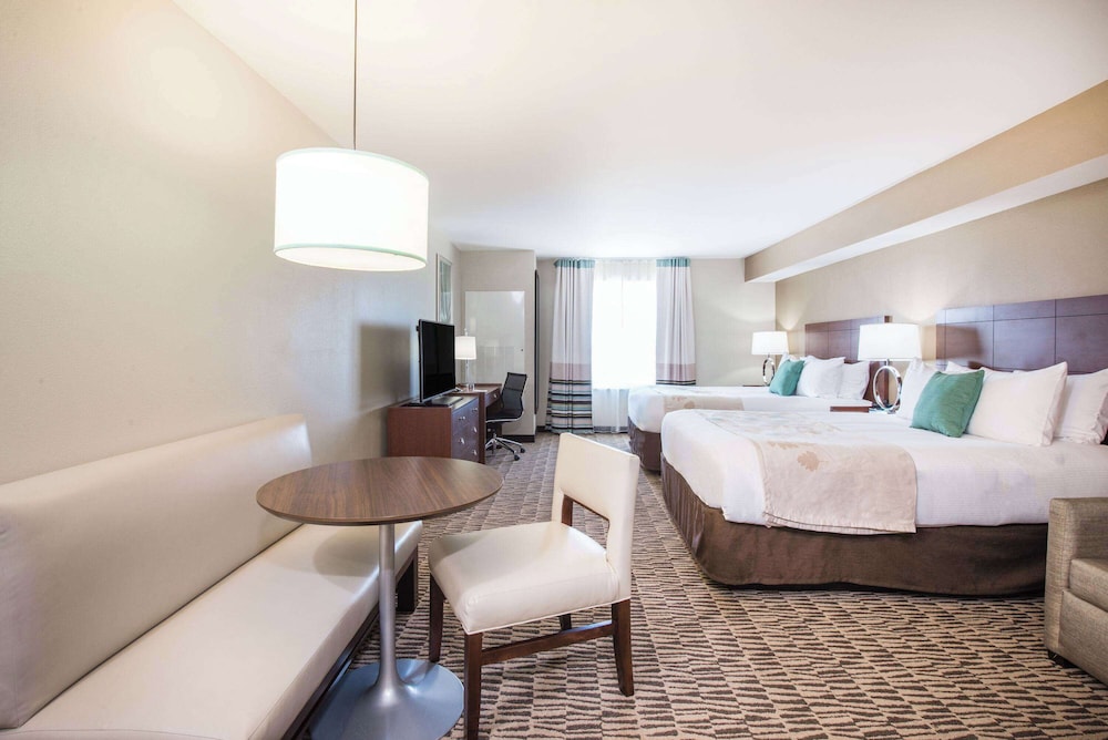 HAWTHORN SUITES BY WYNDHAM ST CLAIRSVILLE 5/26