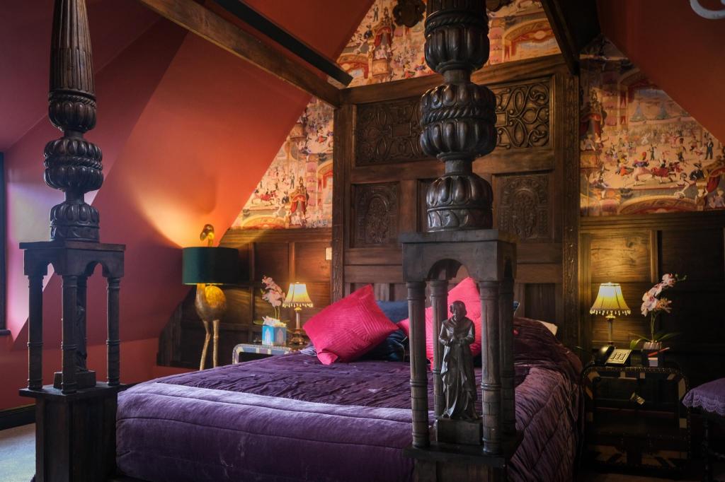 Loft, Suite, King Bed 7/10