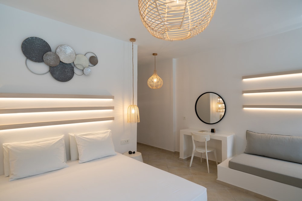 Superior, Queen Bed, Sofa, Near the Pool