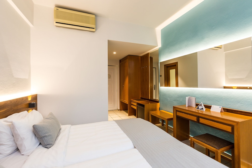 Atrium Ambiance Hotel 10/46