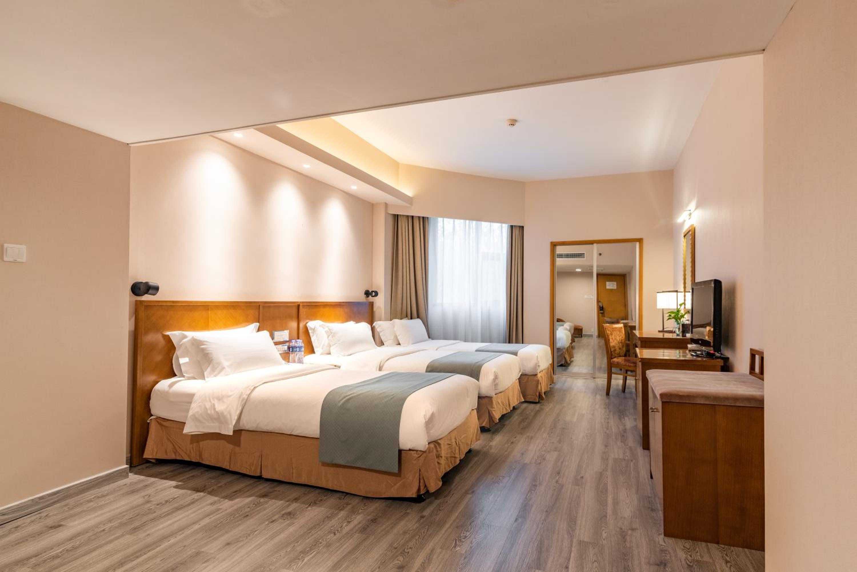 Jinling Mansion 30/55