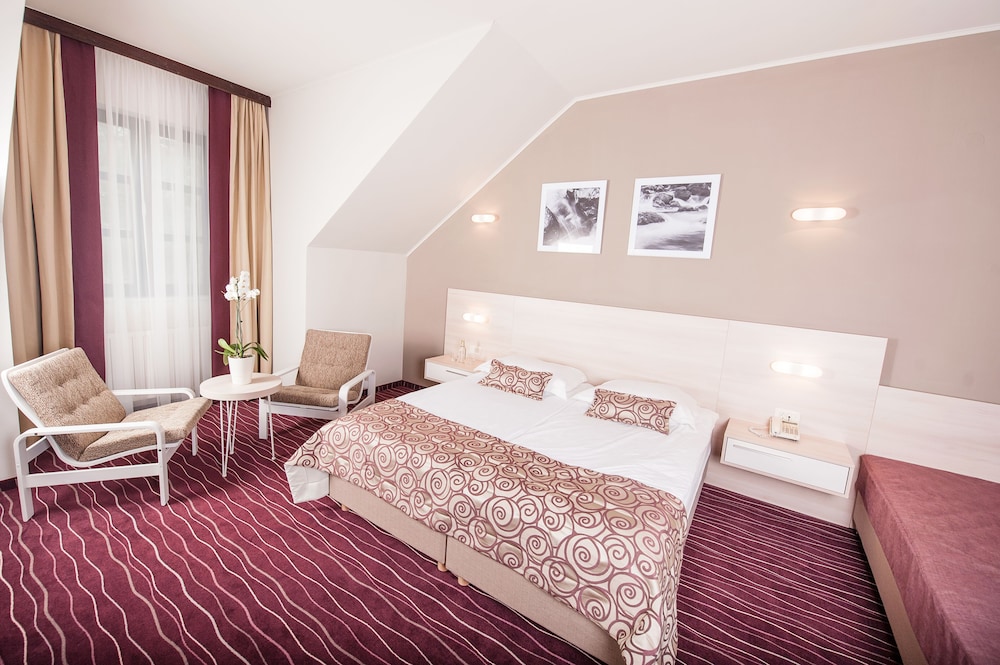 Hotel Zagreb - Health & Beauty 19/76