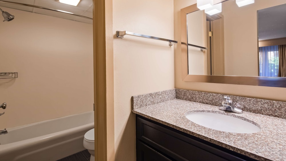 Best Western Toni Inn 25/57