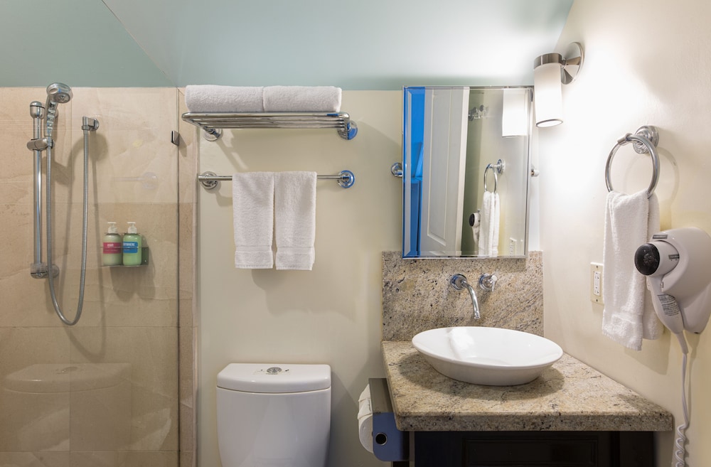 Nyah Key West Adult Only 62/65
