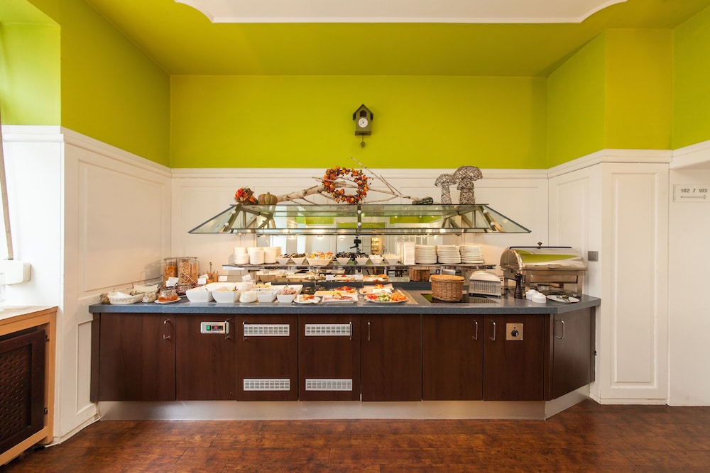 Hotel Offenbacher Hof 5/50