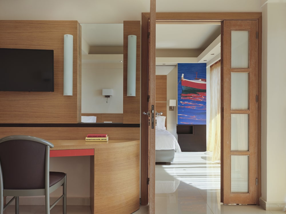 Esperos Mare Resort & Spa 82/91