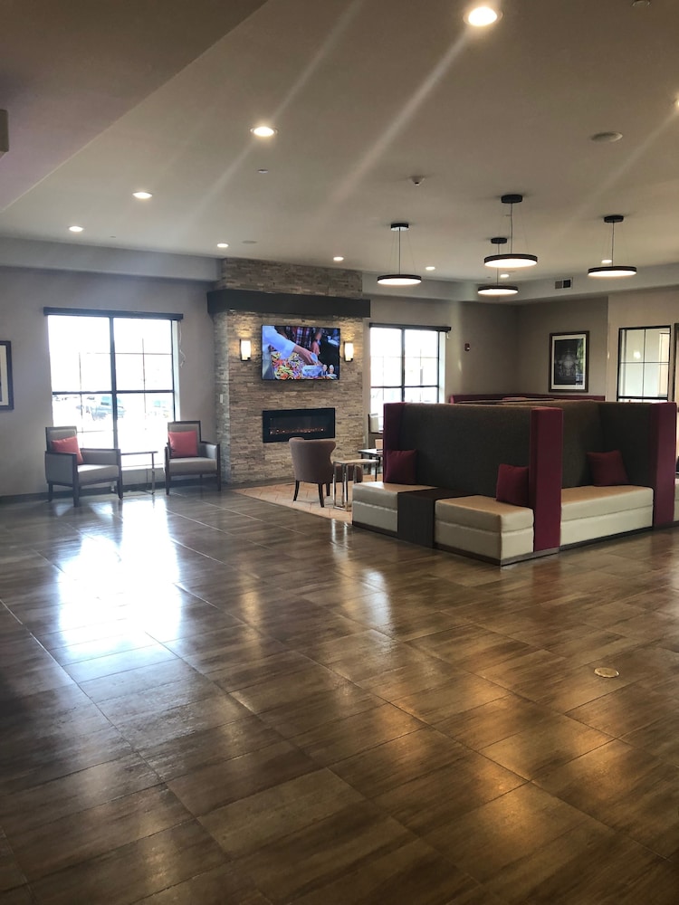 Comfort Suites Columbia I-65 8/47
