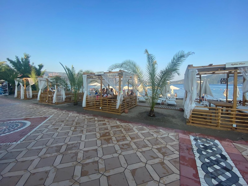 Cle Beach Boutique Hotel 38/50