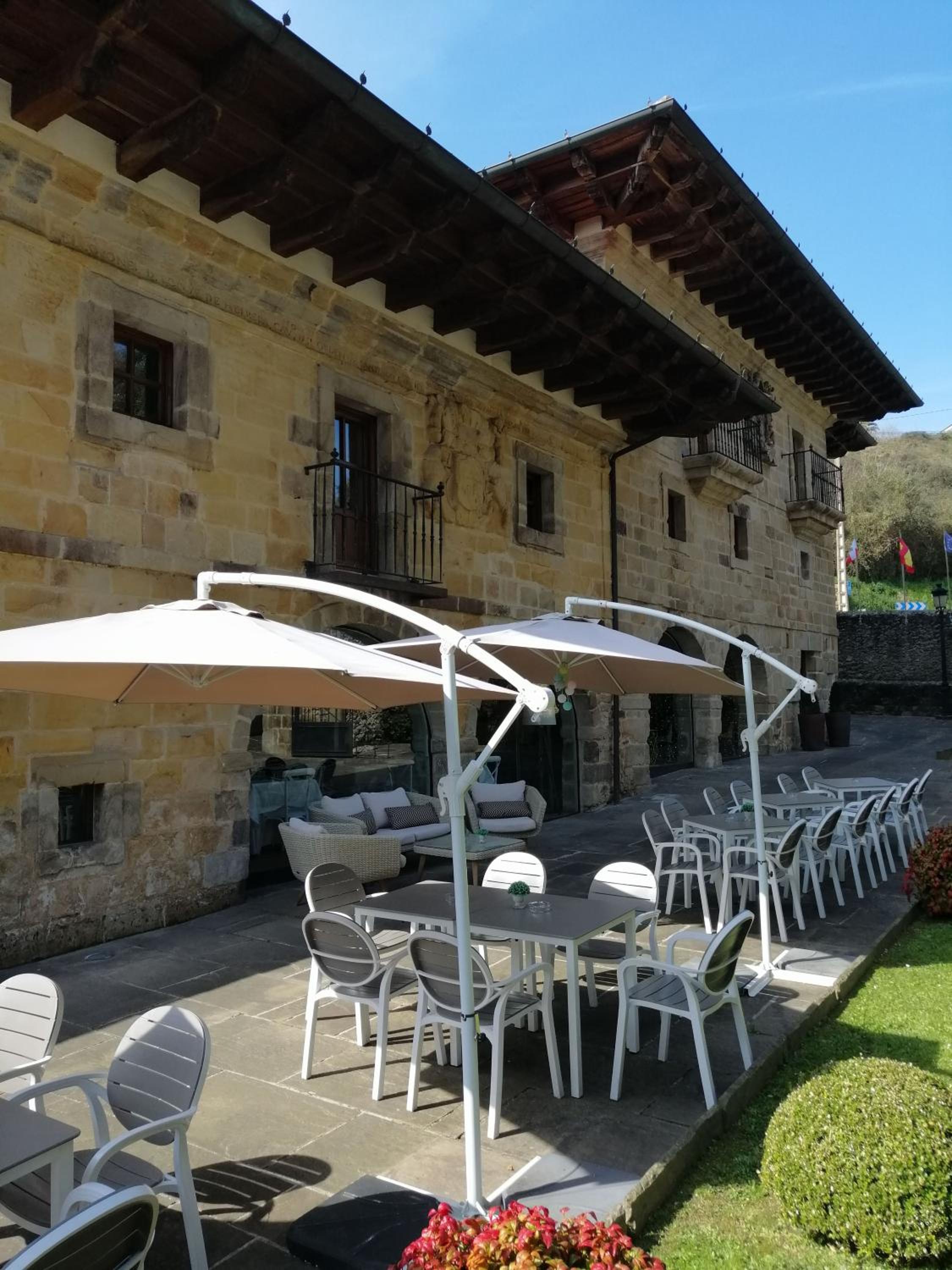 Palacio de Arce 89/98
