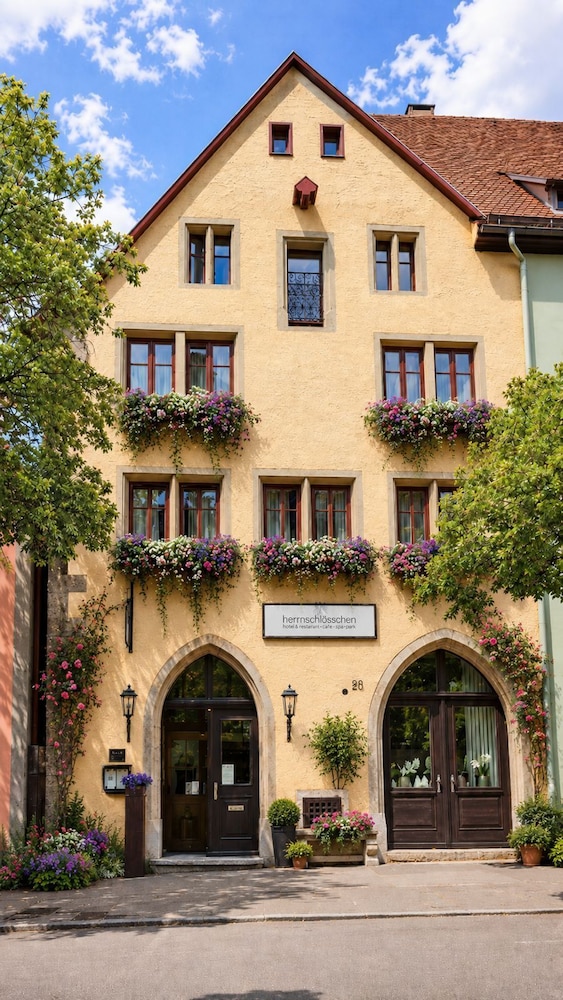 Herrnschlosschen Hotel 3/50