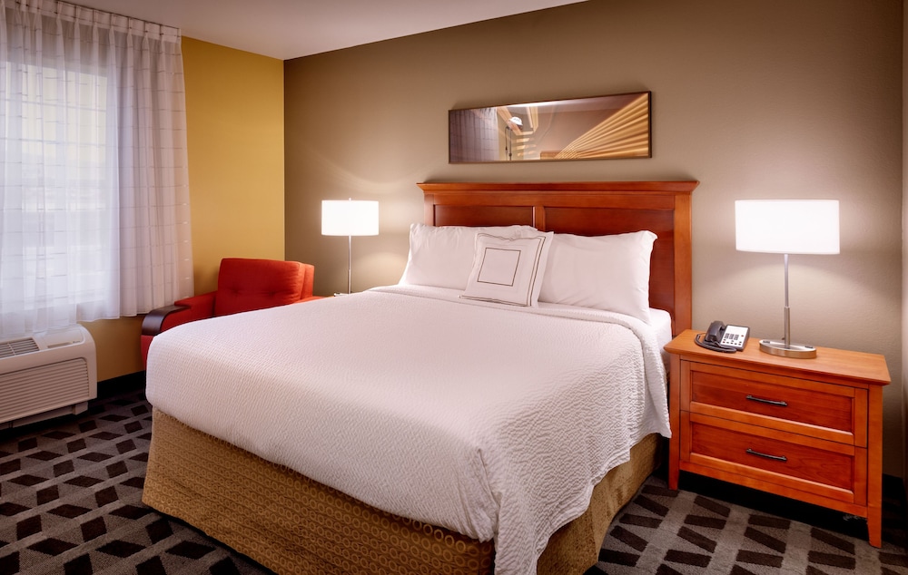 1 Bedroom, Suite, Queen Bed, Sofa, Accessible
