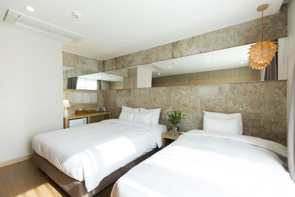 Hotel Nafore 13/67