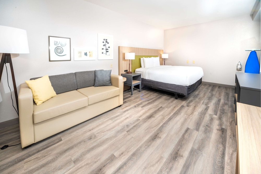 Country Inn and Suites by Radisson Stone Mountain GA 10/48