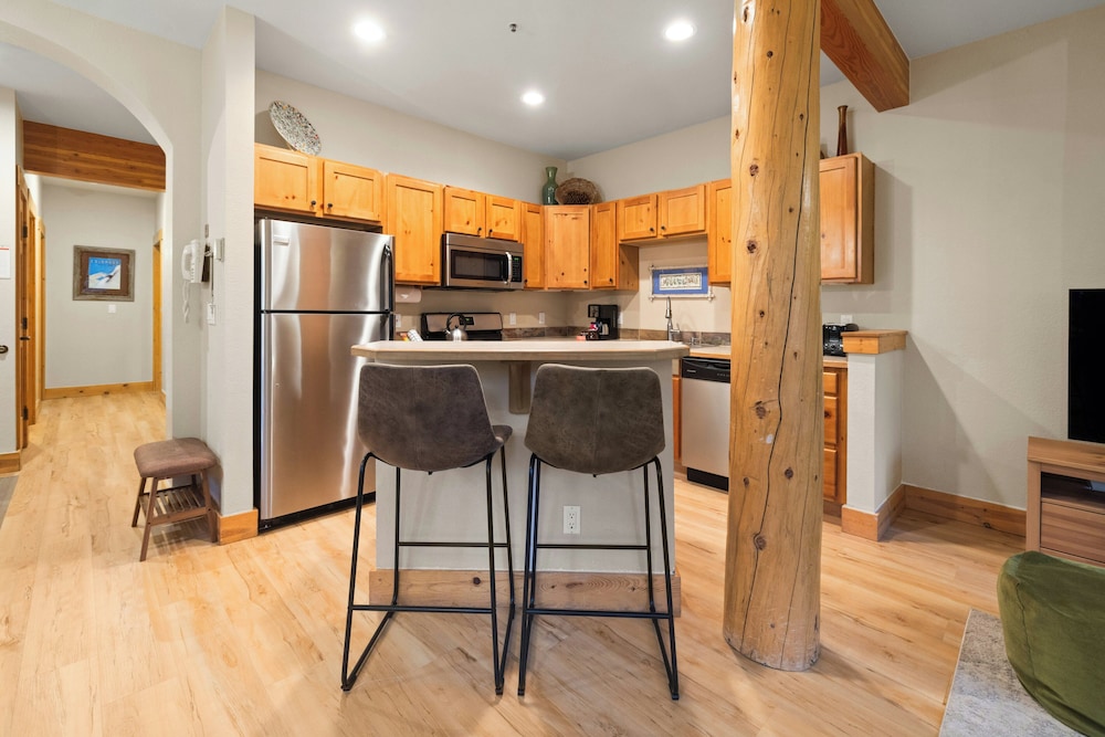 East Keystone 36/50