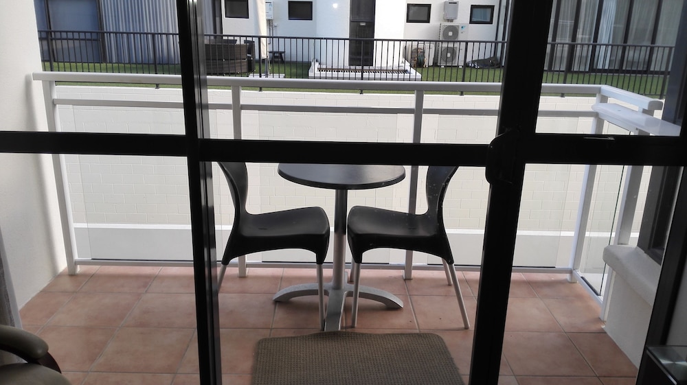 The Atrium Apartments 41/50